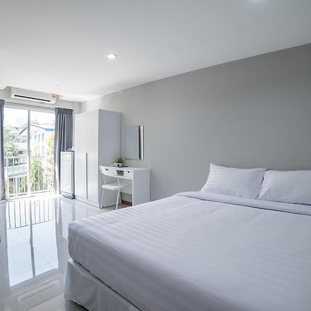 S44Room Банкок Екстериор снимка