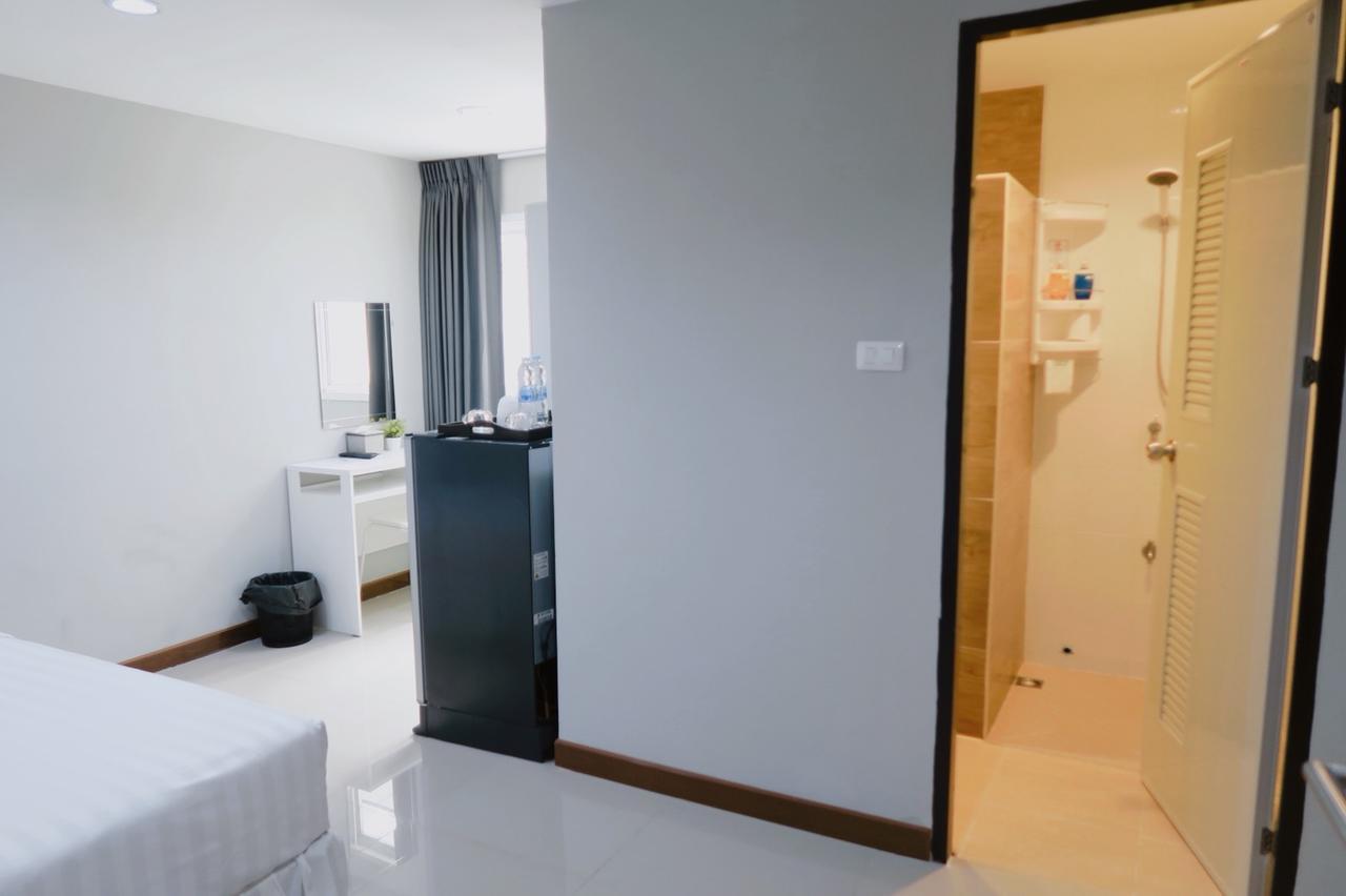 S44Room Банкок Екстериор снимка